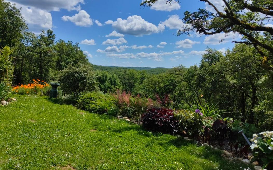 Bed and Breakfast Le Colombie Gouleme Concores Экстерьер фото